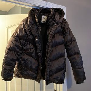 Like new very warm forest green puffer jacket from Abercrombie.